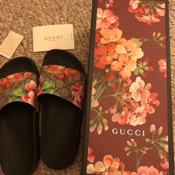 gucci bloom slides 38